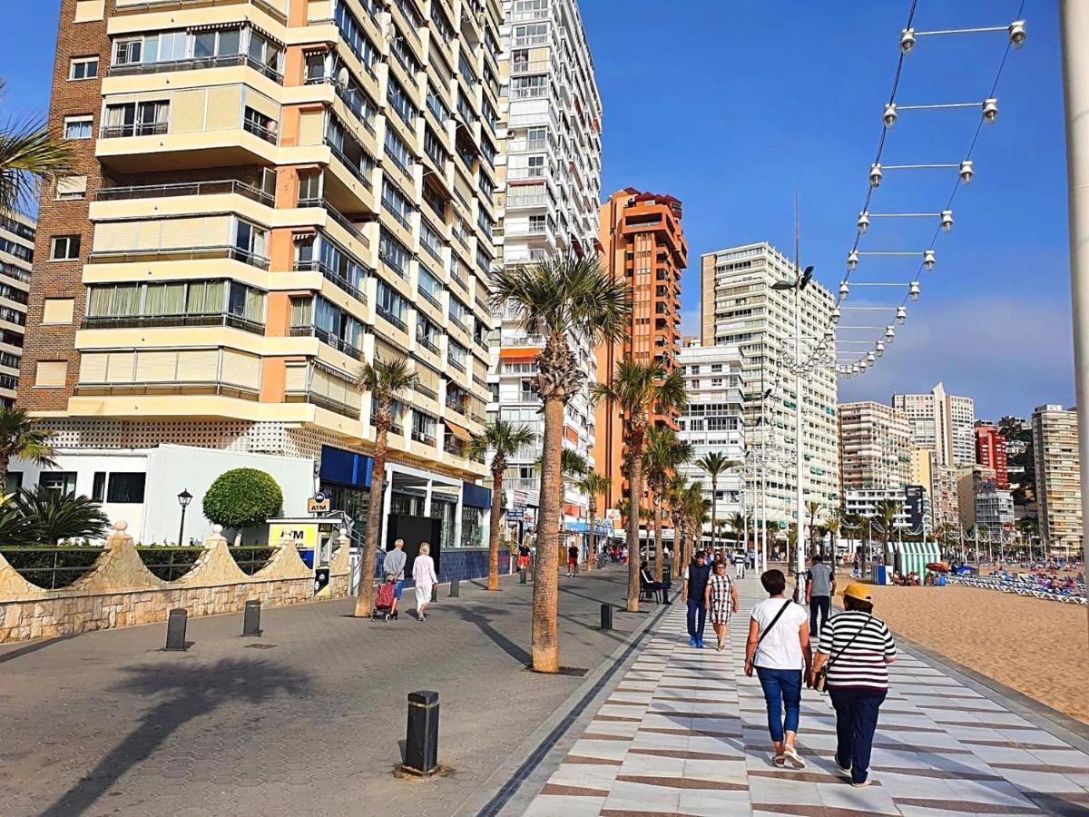 First Line Apartment With 3 Bedrooms And Seaviews Benidorm Kültér fotó